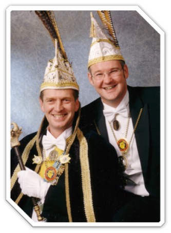 2002: Mekaor ut hof maoke!