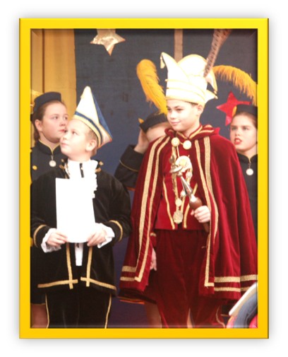 2003 - 2004: Ut begint bè firtig