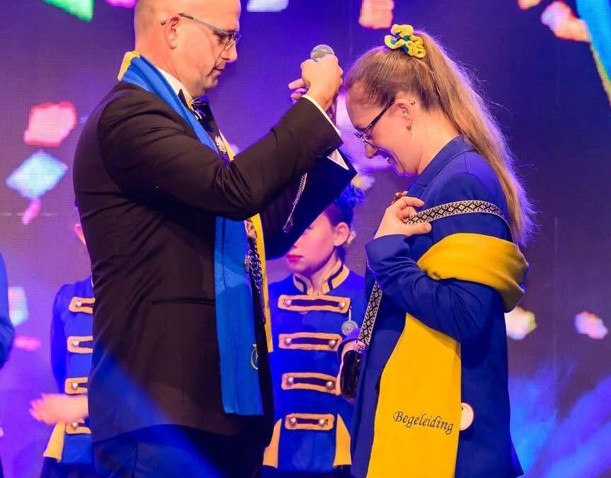 Orde van Verdienste voor Vivianne van den Brink